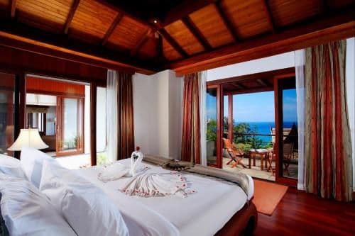 Six-Bedroom Villa