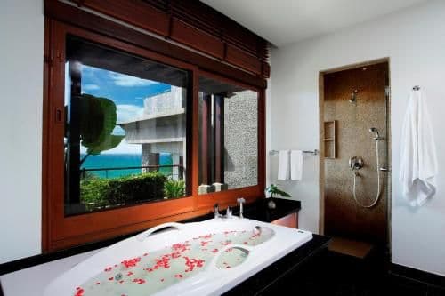 Six-Bedroom Villa