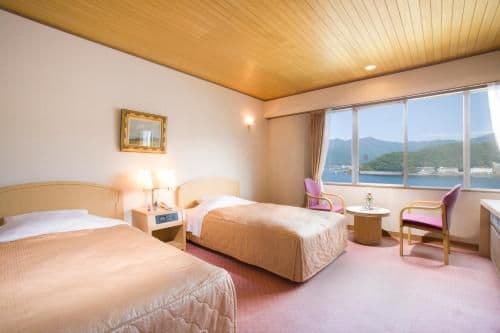 Twin Room with Lake View - Smoking