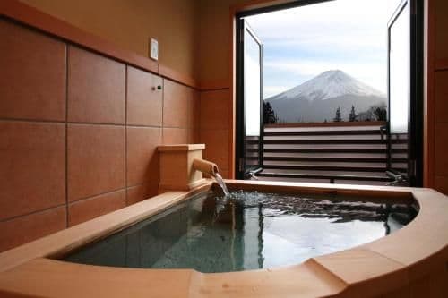 Deluxe Room with Tatami Area and Mt. Fuji View - Non-Smoking