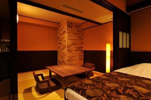 Deluxe Room with Tatami Area and Open-Air Bath with Lake View - Non-Smoking