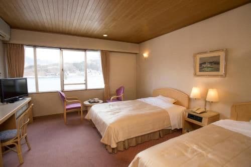 Twin Room with Lake View - Smoking