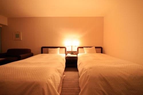 Twin Room with Extra Bed -Non-Smoking