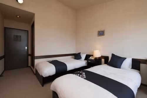 Twin Room with Private Bathroom