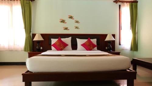 Superior Double Room with Balcony next to the beach