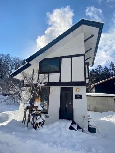 One-Bedroom Cabin (Riverside)