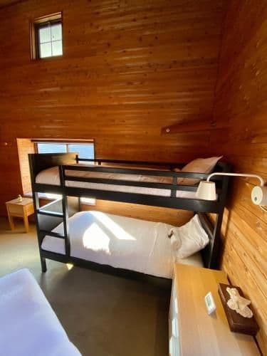 One-Bedroom Cabin (Riverside)