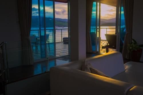 Villa - Beach Front