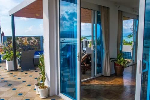 Villa - Beach Front