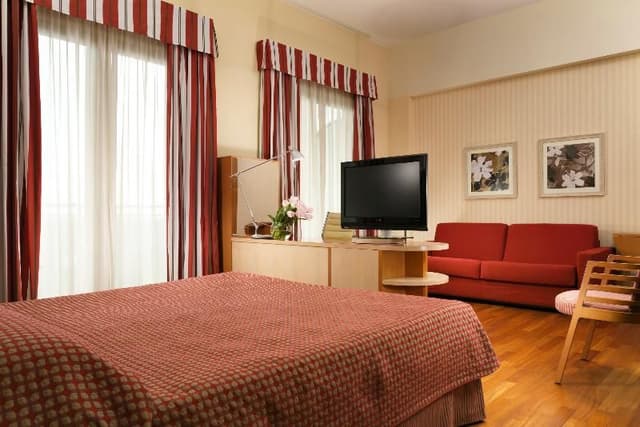 APARTMENT CAPACITY 3