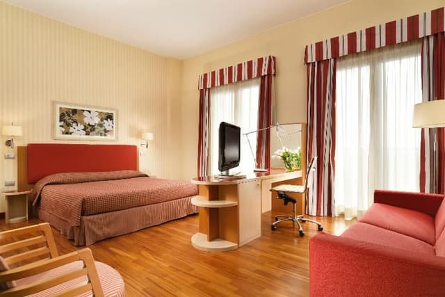 APARTMENT CAPACITY 3