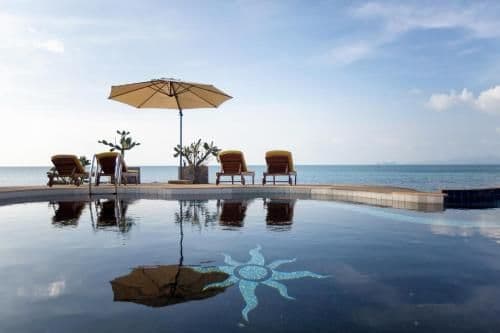 9 Bedroom Beachfront Villa