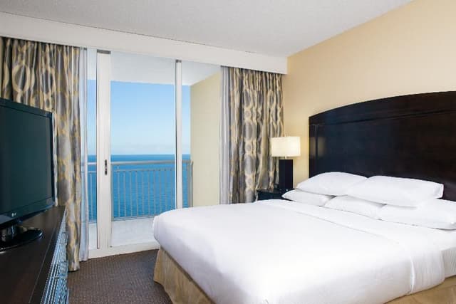 SUITE PARTIAL OCEAN VIEW TWO BEDROOMS