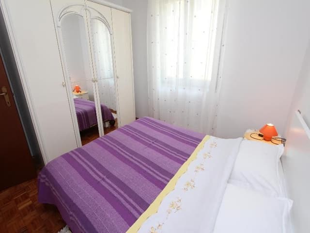 APARTMENT ONE BEDROOM