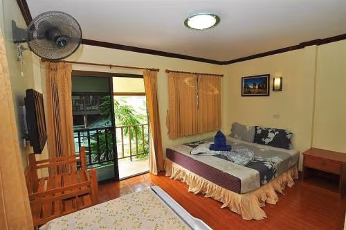 Deluxe Double or Twin Room with Air-condition
