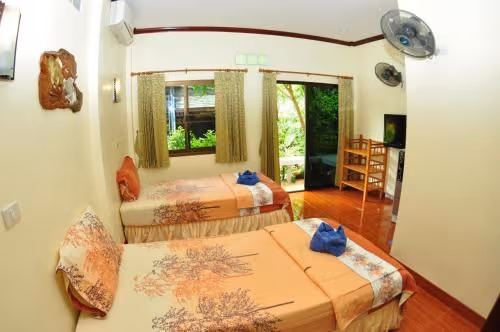 Deluxe Double or Twin Room with Air-condition