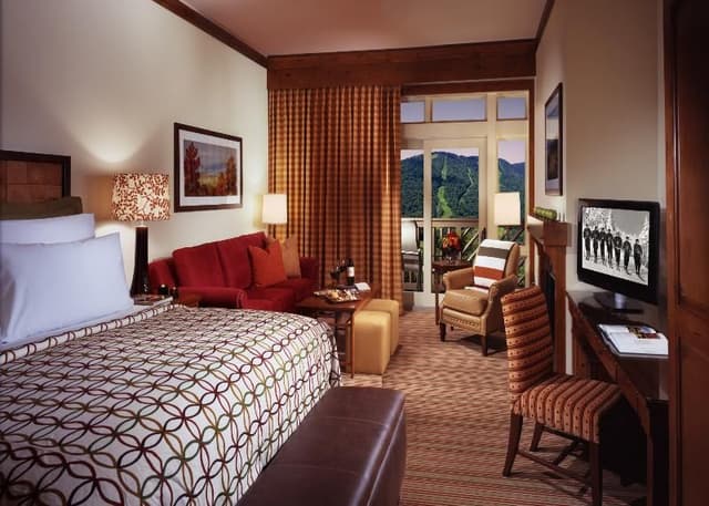 DOUBLE CLASSIC KING BED