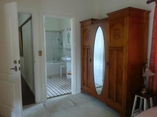 Queen Room with Private Bathroom