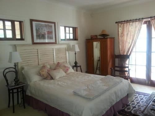 Queen Room with Private Bathroom