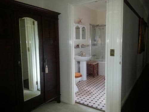 Queen Room with Private Bathroom