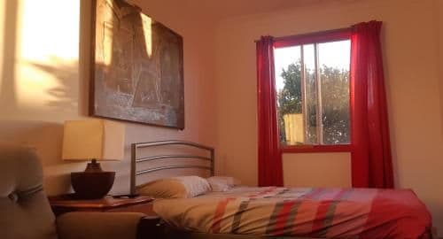Double Room with Shared Bathroom (G)