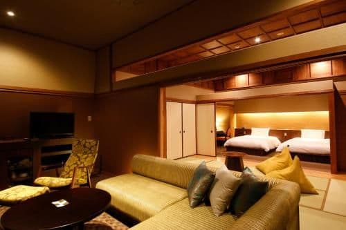 Deluxe Suite with Open-Air Bath