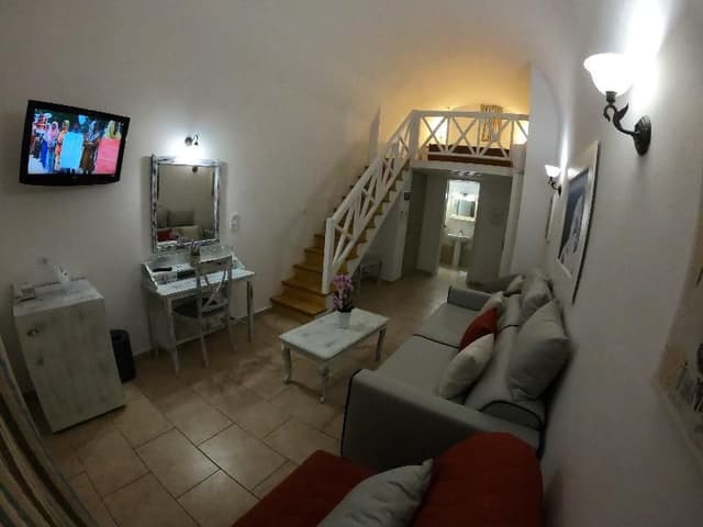 SUITE CAPACITY 4