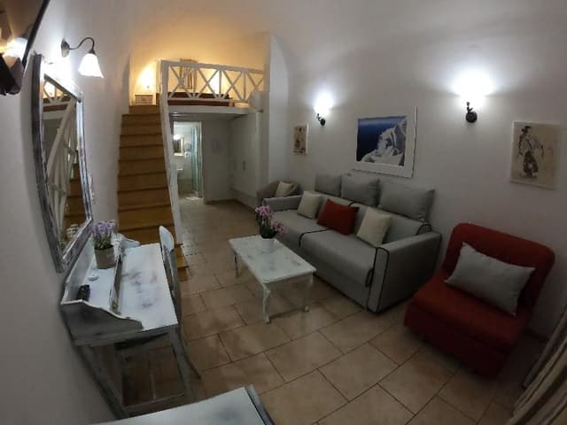SUITE CAPACITY 4