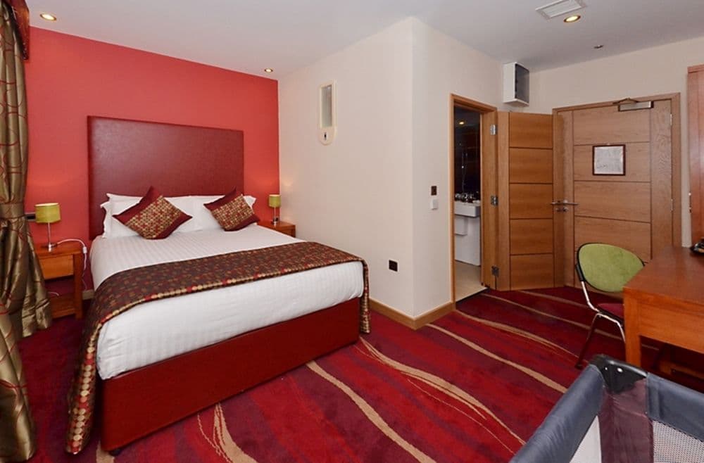 Icon Hotel