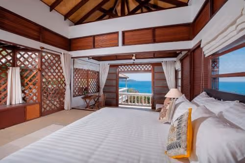 Villa - Beach Front