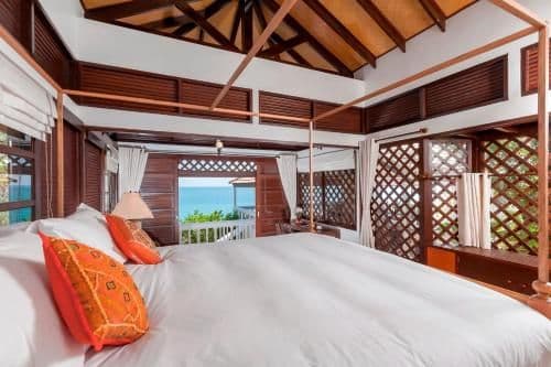 Villa - Beach Front