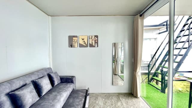Mirror House