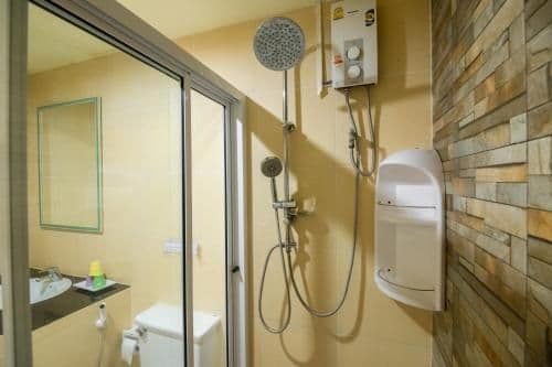Quadruple Room with Private Bathroom