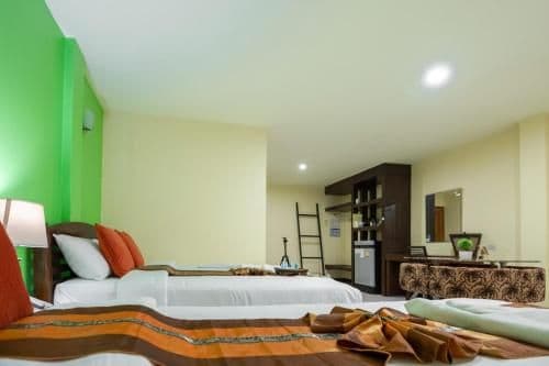 Quadruple Room with Private Bathroom