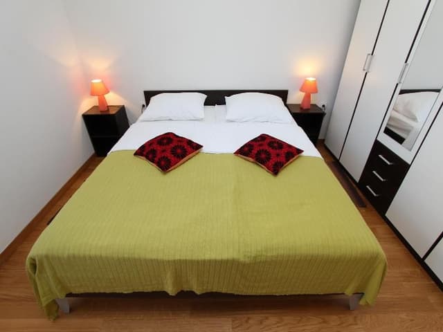 APARTMENT ONE BEDROOM