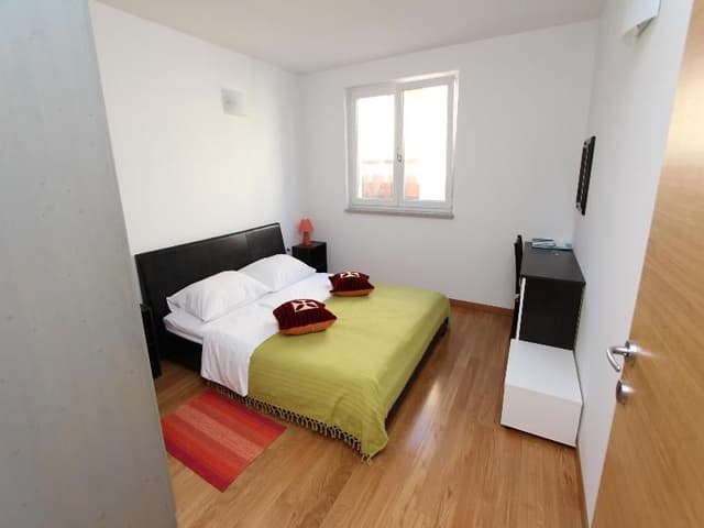 APARTMENT ONE BEDROOM