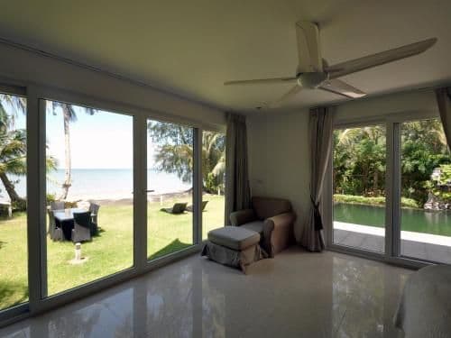 Villa - Beach Front
