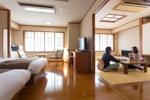 Twin Room with Tatami Area - Buffet Breakfast + Restaurant Dinner Included