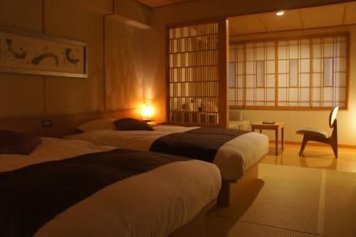 Twin Room - Buffet Breakfast + Restaurant Dinner Included