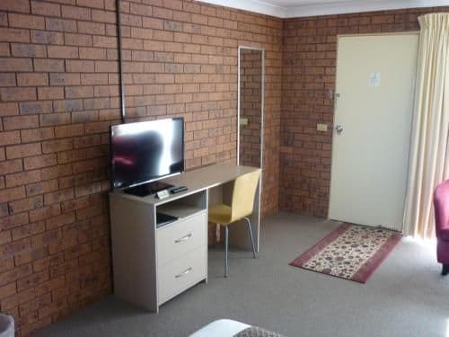 Budget Queen Room