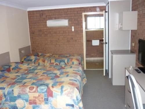 Budget Queen Room