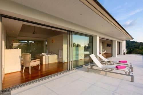 Five-Bedroom Villa - Beach Front