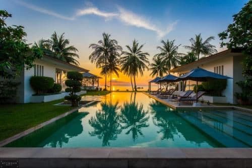 Five-Bedroom Villa - Beach Front