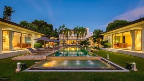 Five-Bedroom Villa - Beach Front