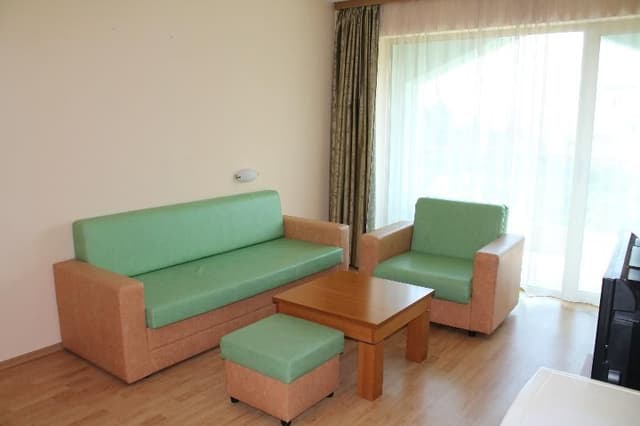 APARTMENT ONE BEDROOM