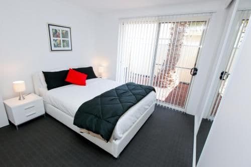 Superior Two-Bedroom Apartment - Metro