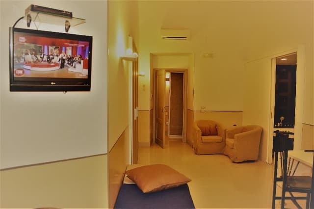 SUITE CAPACITY 2