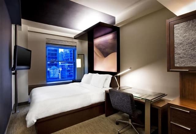 DOUBLE QUEEN SIZE BED