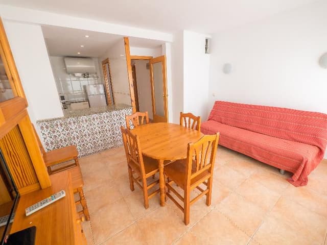 APARTMENT CAPACITY 6 TWO BEDROOMS
