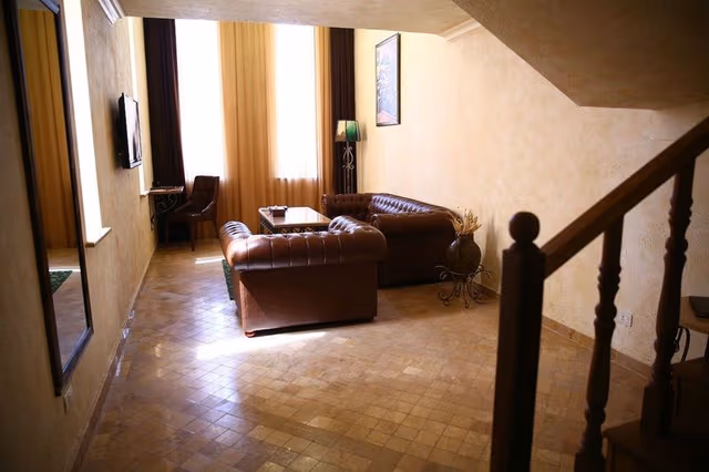 FAMILY ROOM STANDARD